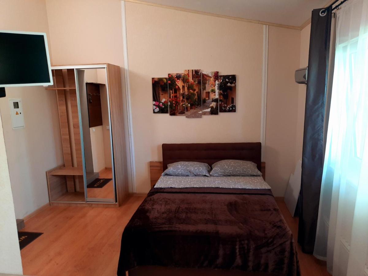 Studio Apartments In Center Mini 5 Поверх Без Ліфту Ивано-Франковск Экстерьер фото